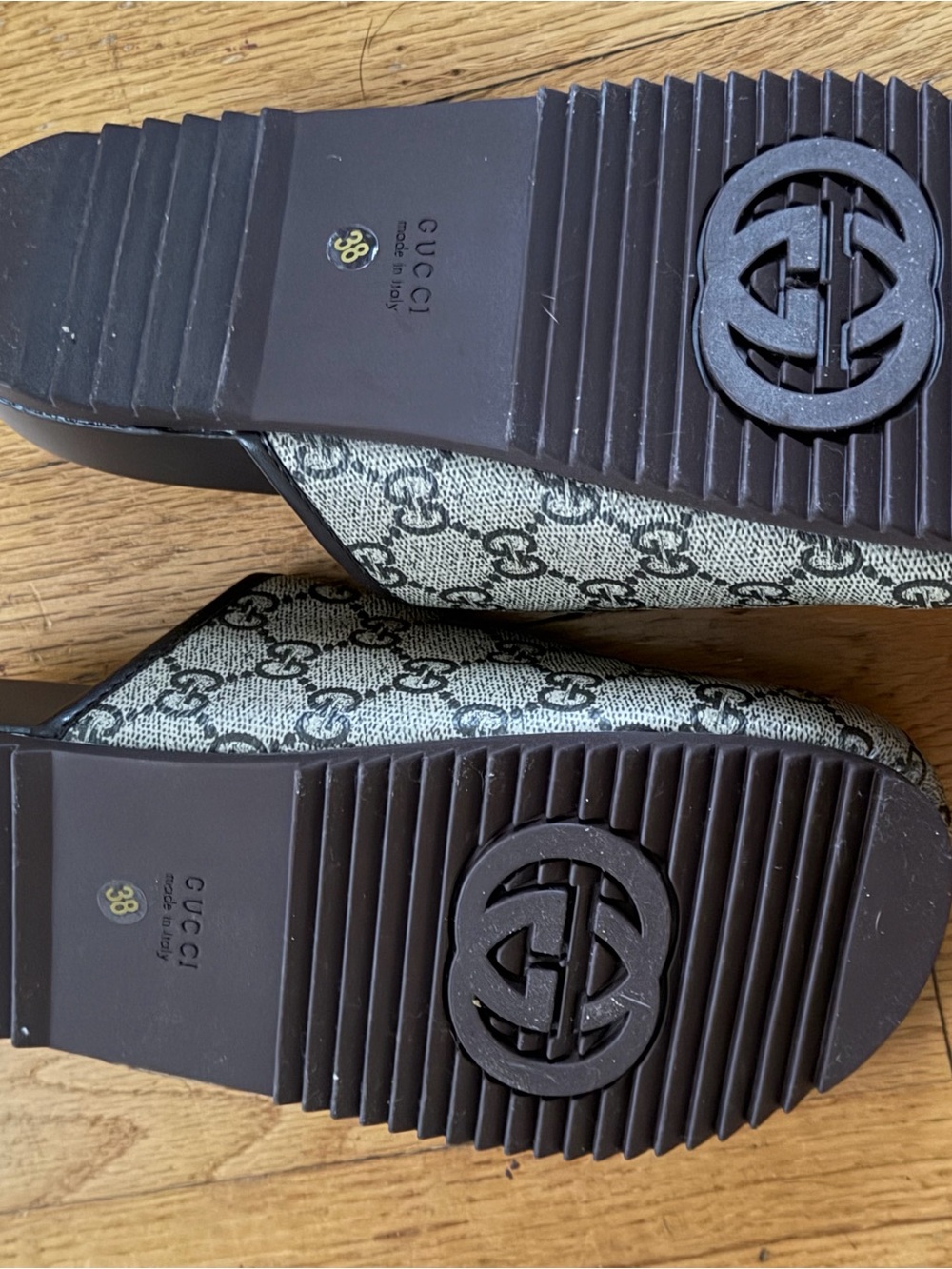Gucci Tan GG Mules with Gold Horsebit - Picture 3 of 3